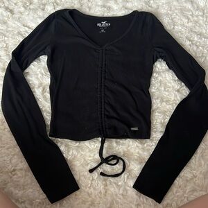Black scrunch long sleeve crop top
